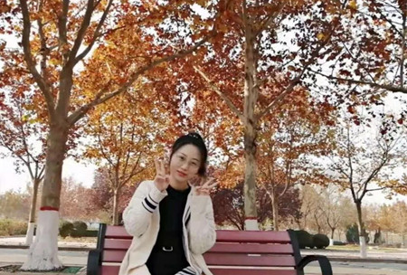 李珊珊.jpg