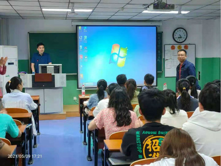 5.9左辉.jpg