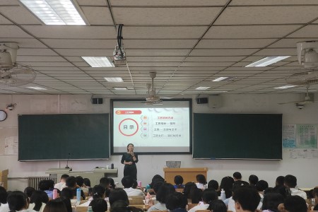 刘风侠.jpg