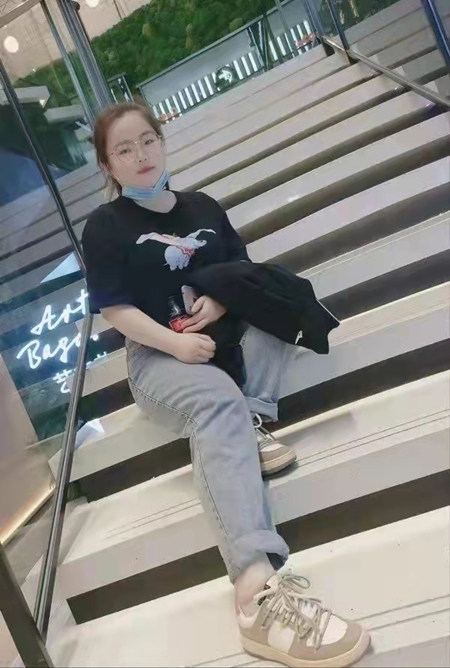 王莎_副本.jpg