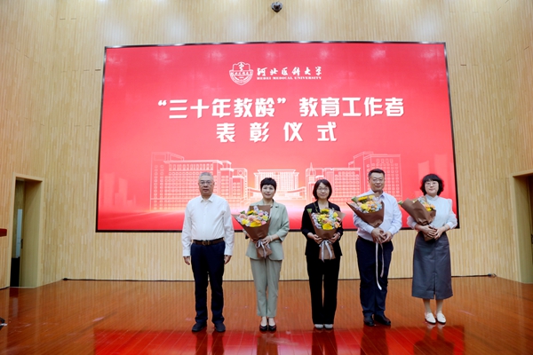 1789034654262009144.jpg 侯_副本.jpg